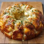 Creamy Chicken Alfredo Pull-Apart Monkey Bread